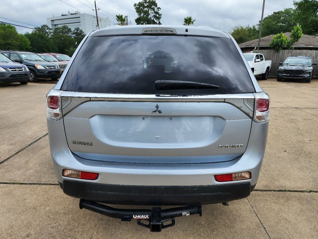 2014 Mitsubishi Outlander 3rd Row Seating 7 - 21908225 - 11