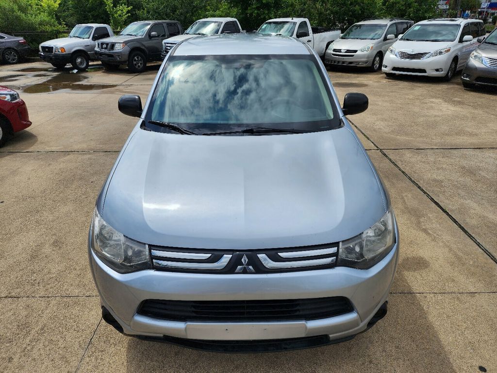 2014 Mitsubishi Outlander 3rd Row Seating 7 - 21908225 - 3