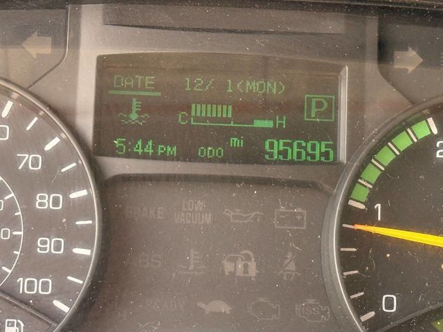 2014 Mitsubishi Fuso FE160 4X2 2dr Regular Cab 102.4 113.8 in. WB - 22994618 - 22