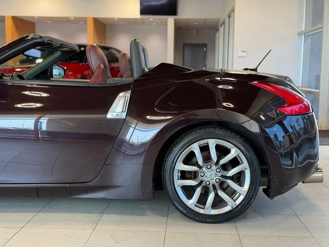 2014 Nissan 370Z 2dr Roadster Automatic Touring - 23028812 - 9