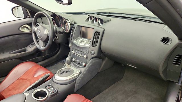 2014 Nissan 370Z 2dr Roadster Automatic Touring w/ Navigation Package - 23091799 - 25