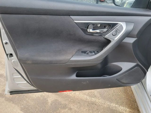 2014 Nissan Altima 2.5 SV Sedan 4D - 22994517 - 18