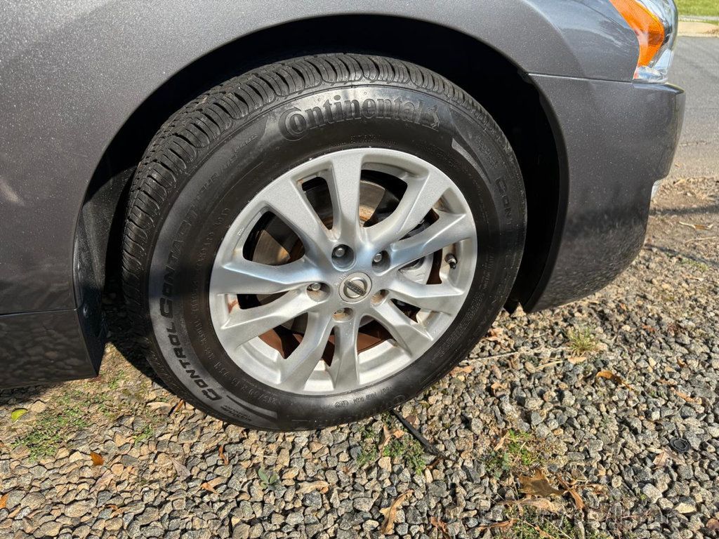 2014 Nissan Altima 2.5 photo 11