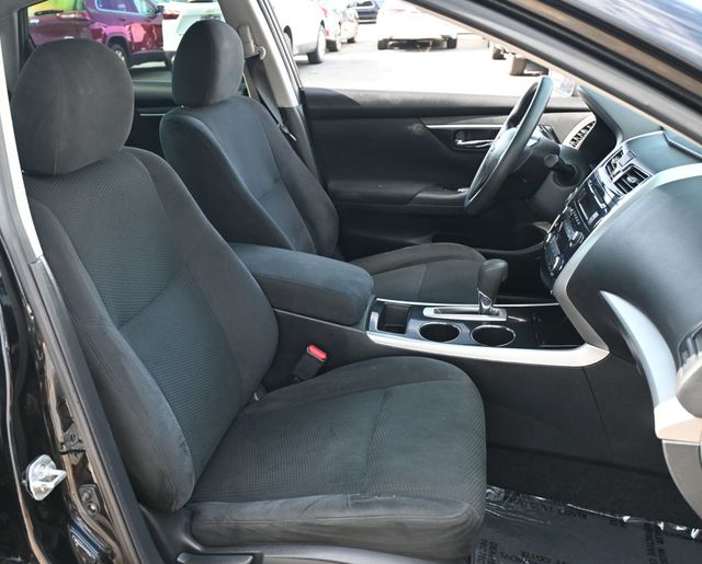 2014 Nissan Altima 4dr Sedan I4 2.5 S - 23063565 - 17