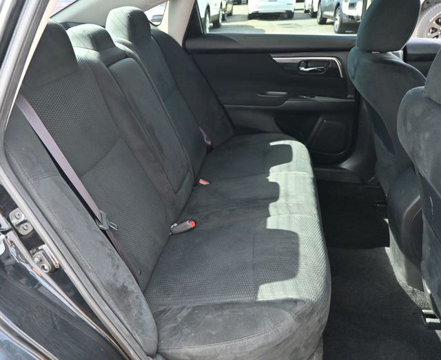 2014 Nissan Altima 4dr Sedan I4 2.5 S - 23063565 - 18