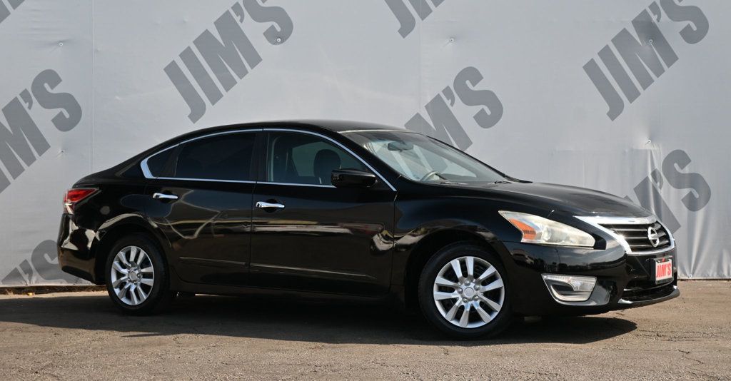 Nissan Altima photo 3