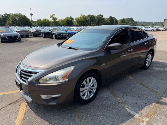2014 Nissan Altima 4dr Sedan I4 2.5 S - 23061124 - 3