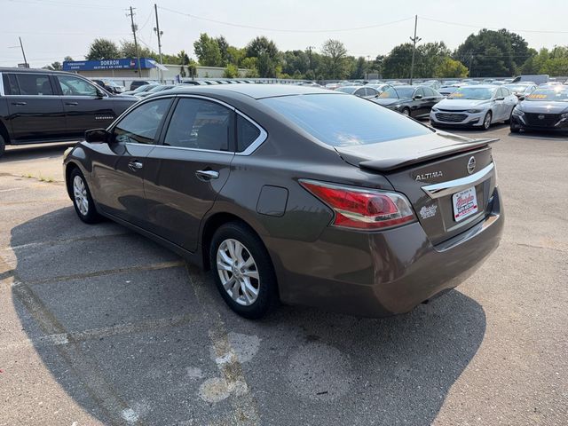 2014 Nissan Altima 4dr Sedan I4 2.5 S - 23061124 - 4
