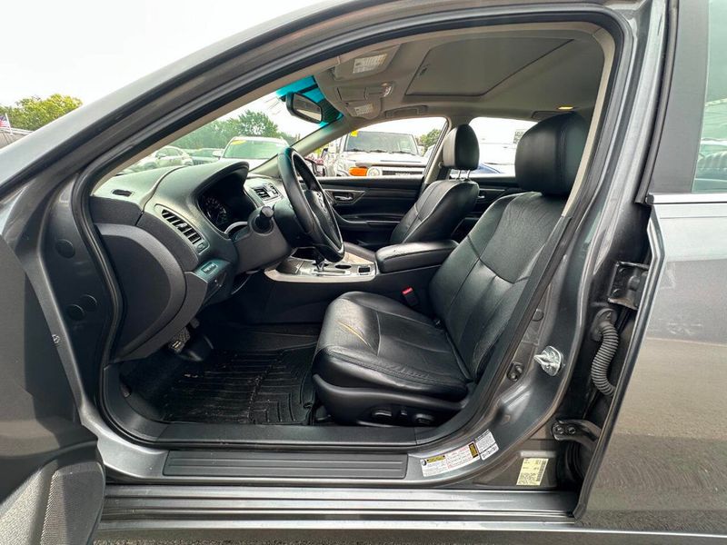 2014 Nissan Altima 4dr Sedan I4 2.5 SL - 22902171 - 11