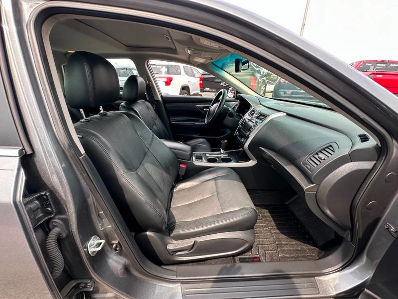 2014 Nissan Altima 4dr Sedan I4 2.5 SL - 22902171 - 22