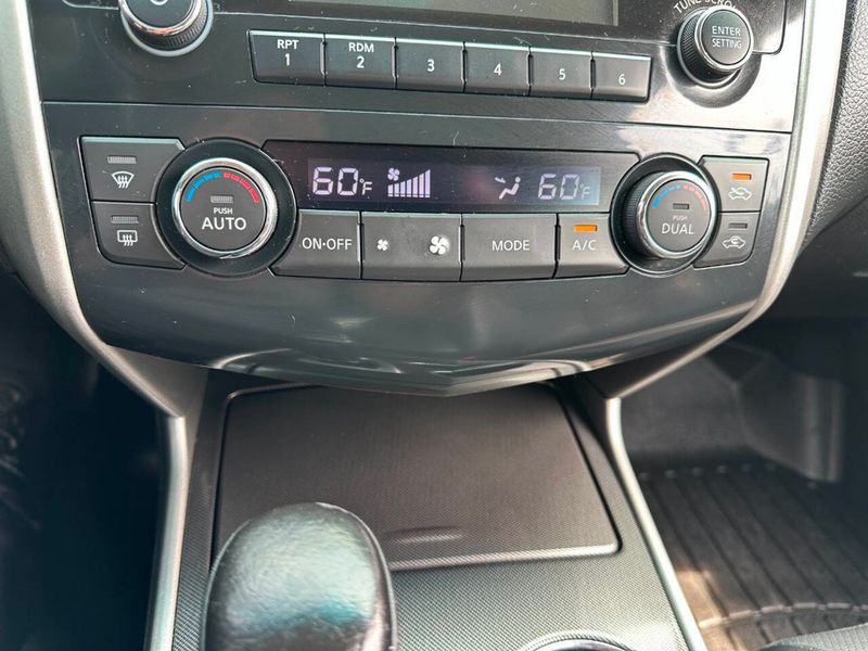 2014 Nissan Altima 4dr Sedan I4 2.5 SL - 22902171 - 37