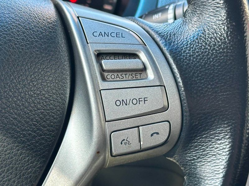 2014 Nissan Altima 4dr Sedan I4 2.5 SV - 22903955 - 29