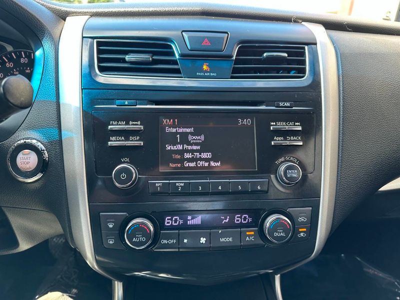 2014 Nissan Altima 4dr Sedan I4 2.5 SV - 22903955 - 31