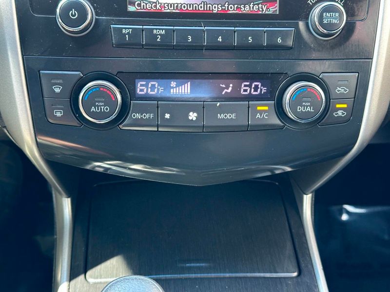 2014 Nissan Altima 4dr Sedan I4 2.5 SV - 22903955 - 36