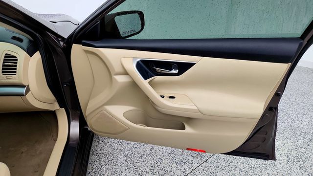 2014 Nissan Altima 4dr Sedan I4 2.5 SV - 23085404 - 23