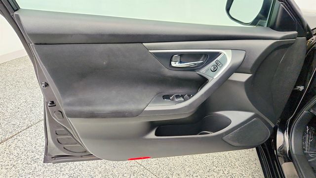 2014 Nissan Altima 4dr Sedan I4 2.5 SV w/ Convenience & Navigation Packages - 23014255 - 10