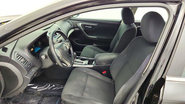 2014 Nissan Altima 4dr Sedan I4 2.5 SV w/ Convenience & Navigation Packages - 23014255 - 19
