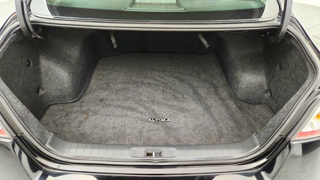 2014 Nissan Altima 4dr Sedan I4 2.5 SV w/ Convenience & Navigation Packages - 23014255 - 21