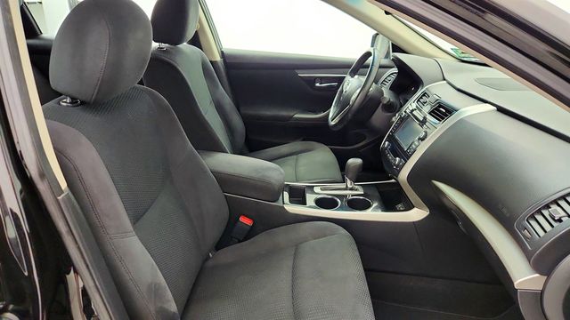 2014 Nissan Altima 4dr Sedan I4 2.5 SV w/ Convenience & Navigation Packages - 23014255 - 23