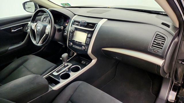 2014 Nissan Altima 4dr Sedan I4 2.5 SV w/ Convenience & Navigation Packages - 23014255 - 24