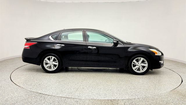 2014 Nissan Altima 4dr Sedan I4 2.5 SV w/ Convenience & Navigation Packages - 23014255 - 3