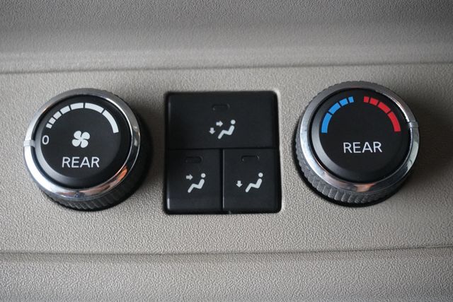 2014 Nissan Armada 2WD 4dr Platinum - 23016462 - 12