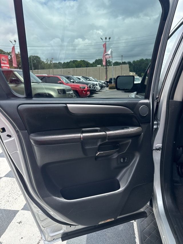 2014 Nissan Armada 2WD 4dr SV - 22888231 - 21
