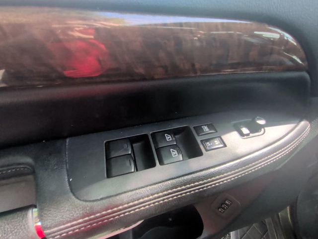 2014 Nissan Armada 4WD 4dr Platinum - 23021774 - 11