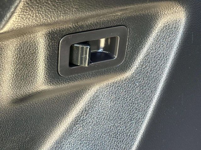 2014 Nissan Armada 4WD 4dr SV - 22947844 - 15