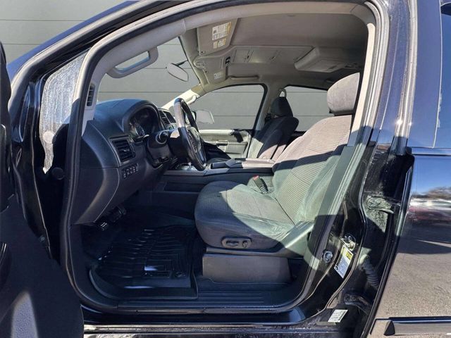 2014 Nissan Armada 4WD 4dr SV - 22947844 - 16