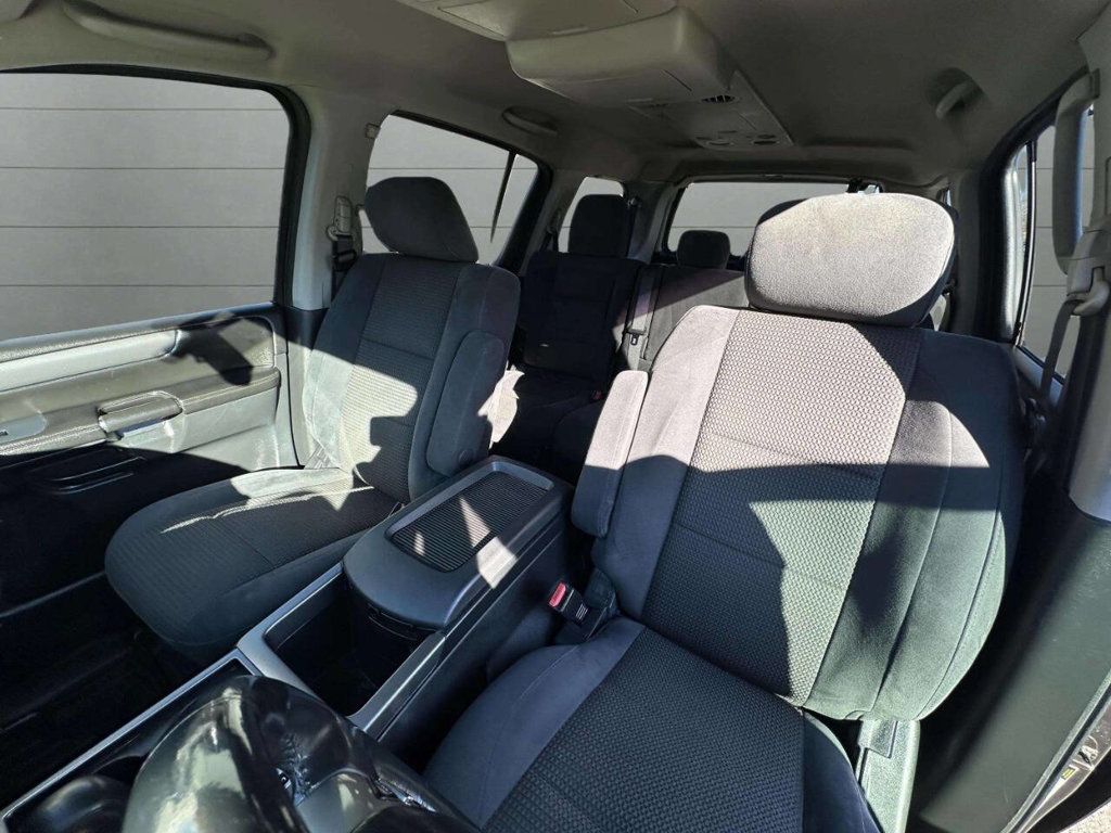 2014 Nissan Armada 4WD 4dr SV - 22947844 - 17