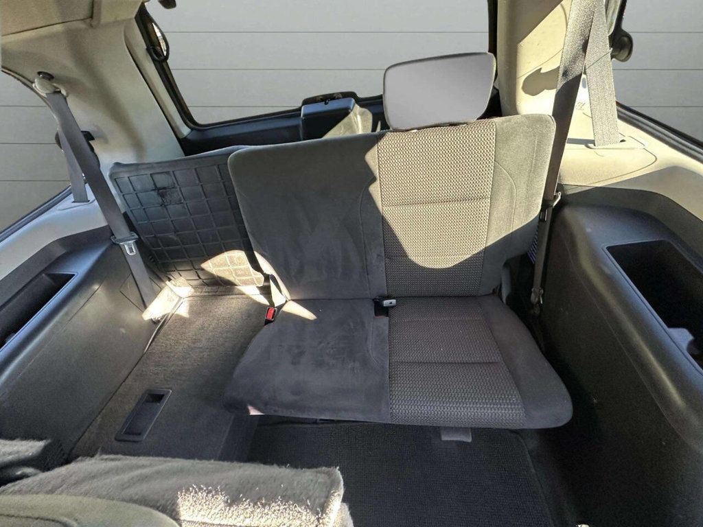 2014 Nissan Armada 4WD 4dr SV - 22947844 - 24