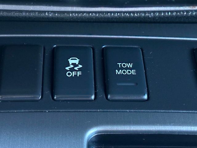 2014 Nissan Armada 4WD 4dr SV - 22947844 - 49