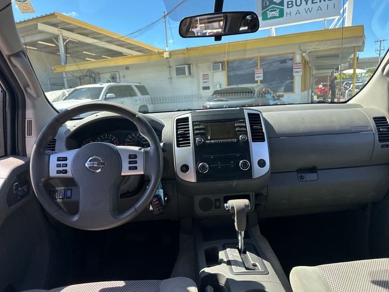 2014 Nissan Frontier 2WD Crew Cab SWB Automatic SV - 22910025 - 13