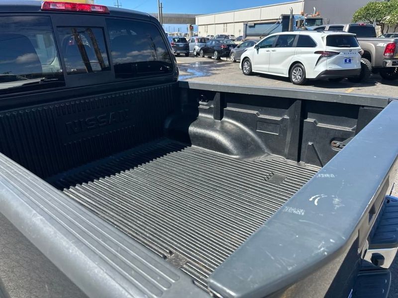 2014 Nissan Frontier 2WD Crew Cab SWB Automatic SV - 22910025 - 18