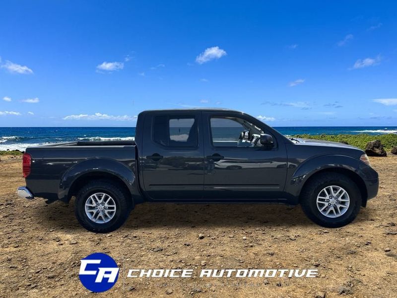 2014 Nissan Frontier 2WD Crew Cab SWB Automatic SV - 22910025 - 8