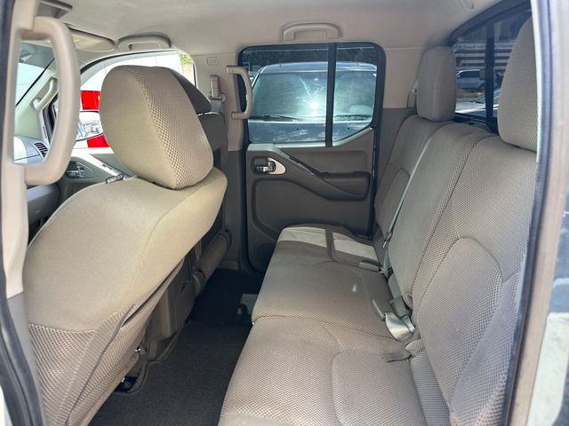 2014 Nissan Frontier 2WD Crew Cab SWB Automatic SV - 23051407 - 14