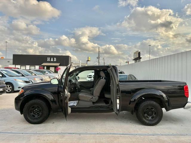 2014 Nissan Frontier 2WD King Cab I4 Automatic SV - 23013645 - 3