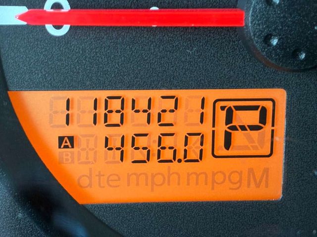 2014 Nissan Frontier 2WD King Cab I4 Automatic SV - 23013645 - 8