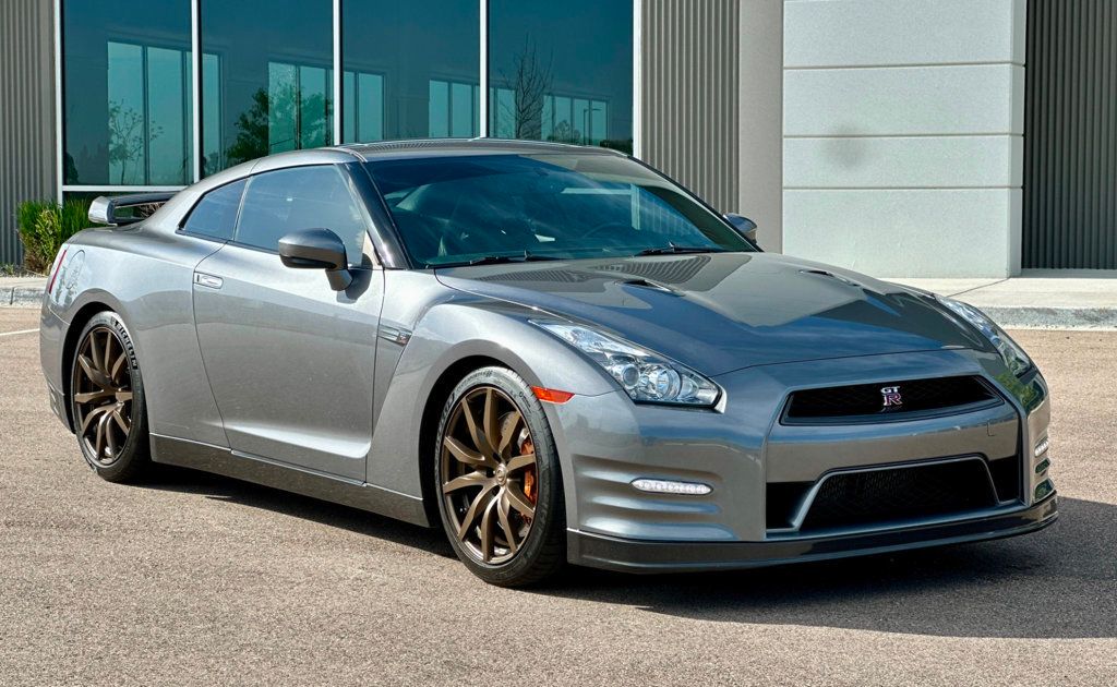 2014 Nissan GT-R 2014 NISSAN GT-R PREMIUM AWD COUPE - 22456380 - 4