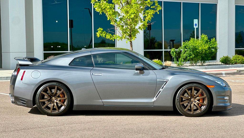 2014 Nissan GT-R 2014 NISSAN GT-R PREMIUM AWD COUPE - 22456380 - 5