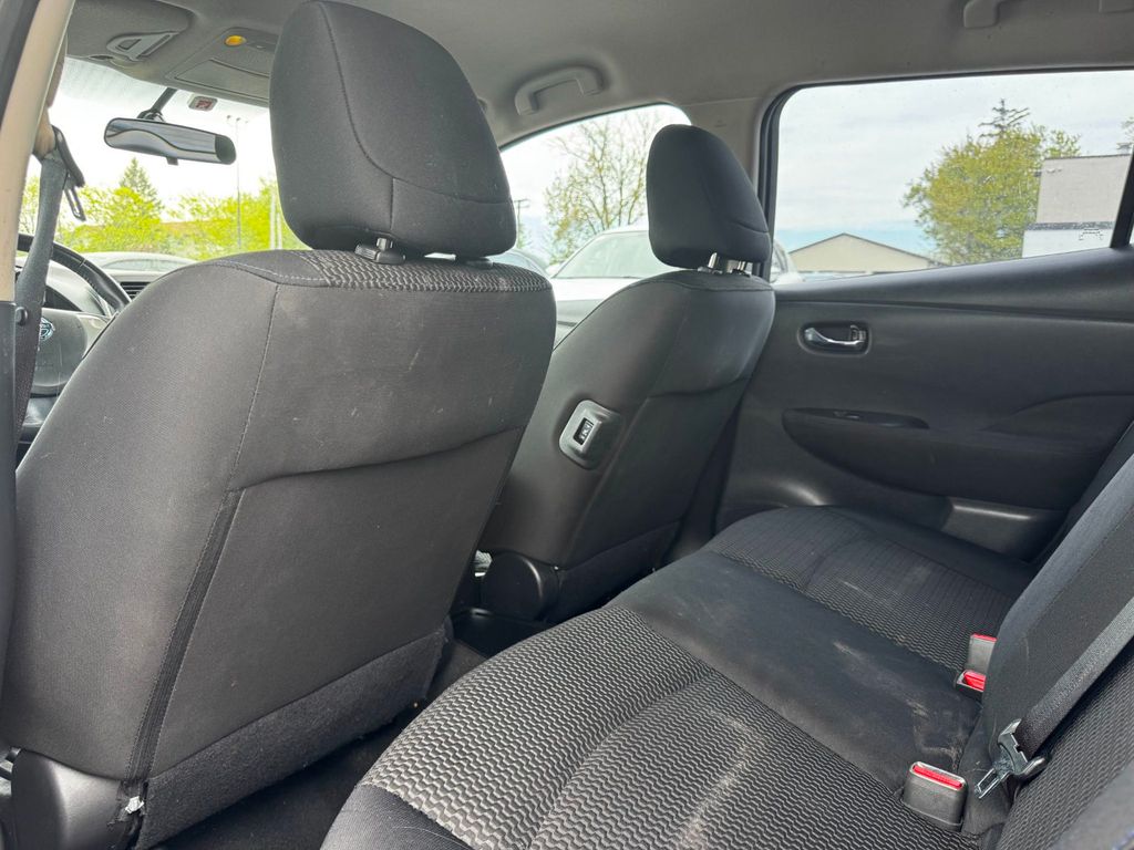 2014 Nissan Leaf 4dr Hatchback S - 23025166 - 10