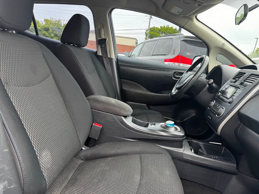 2014 Nissan Leaf 4dr Hatchback S - 23025166 - 15