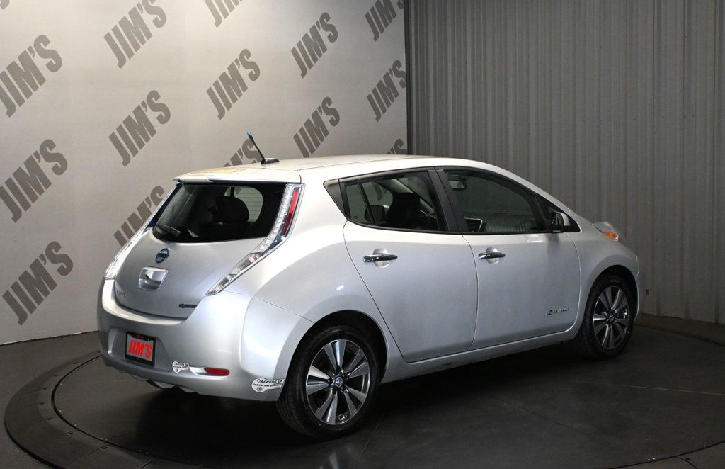 Nissan Leaf photo 5