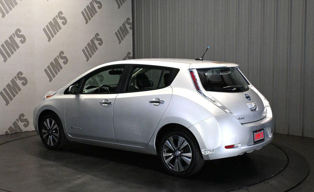 Nissan Leaf photo 7