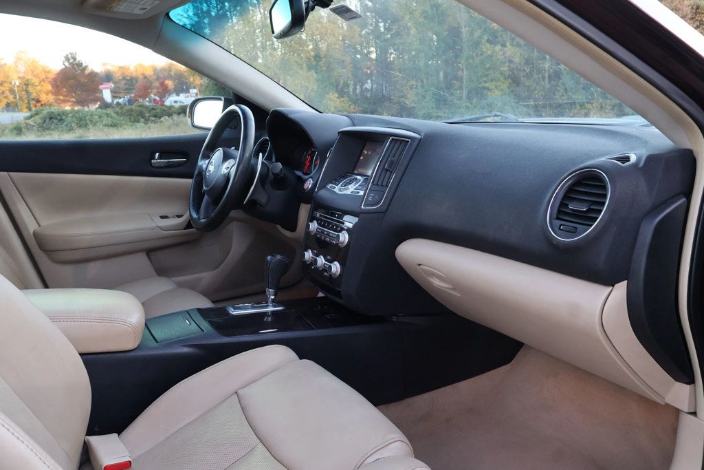 2014 Nissan Maxima 3.5 V6, PANORAMIC ROOF, NAVI SYS, BLUETOOTH, SPOILER, LEATHER!!! - 22878076 - 29