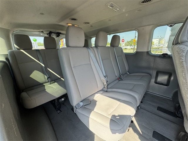 2014 Nissan NVP 3500 V8 SV - 22578501 - 15