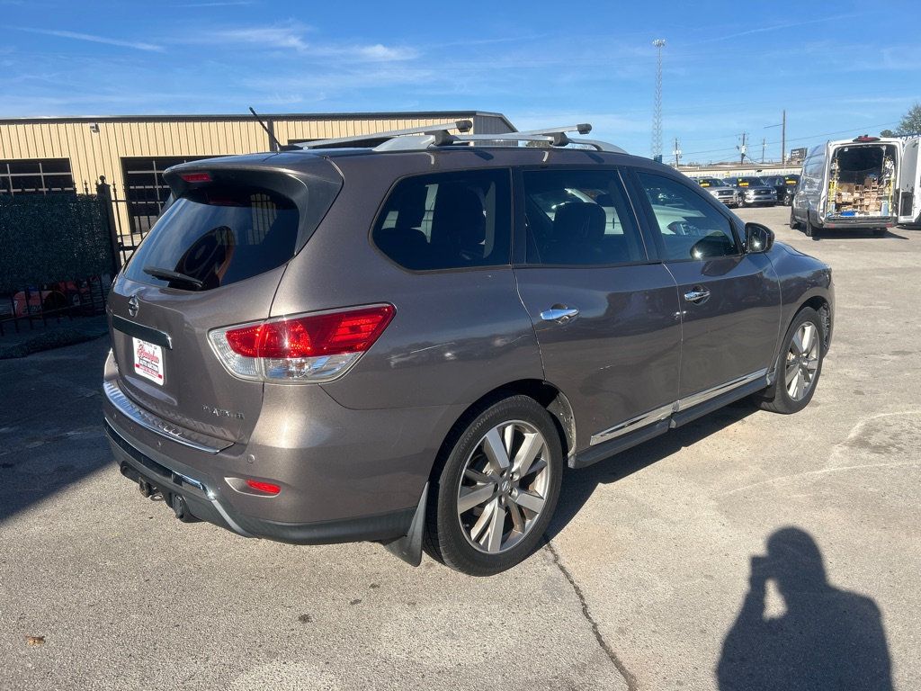 2014 Nissan Pathfinder Platinum photo 4
