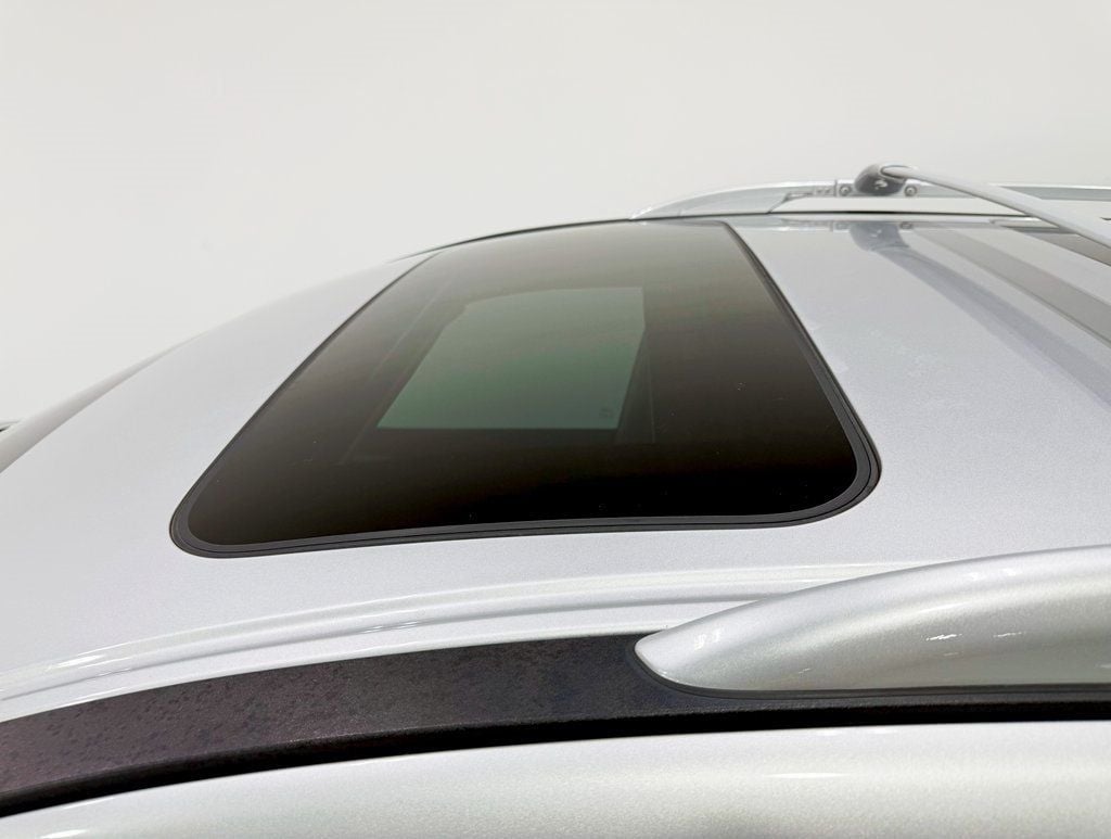 2014 Nissan Pathfinder Platinum photo 10