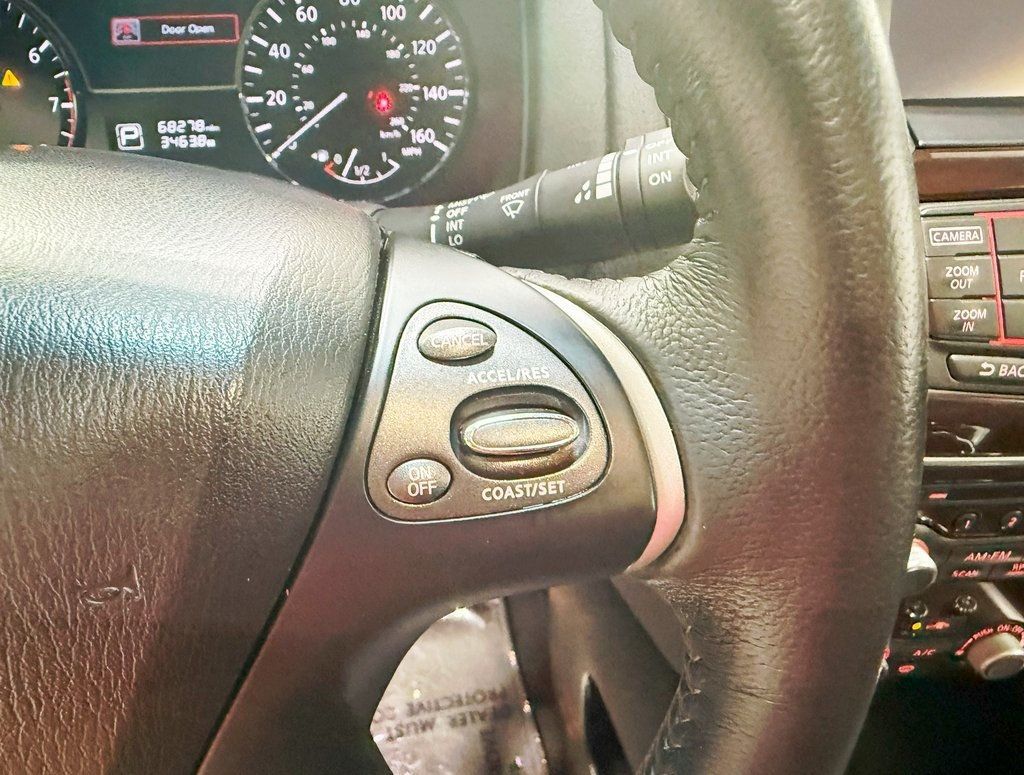 2014 Nissan Pathfinder Platinum photo 12